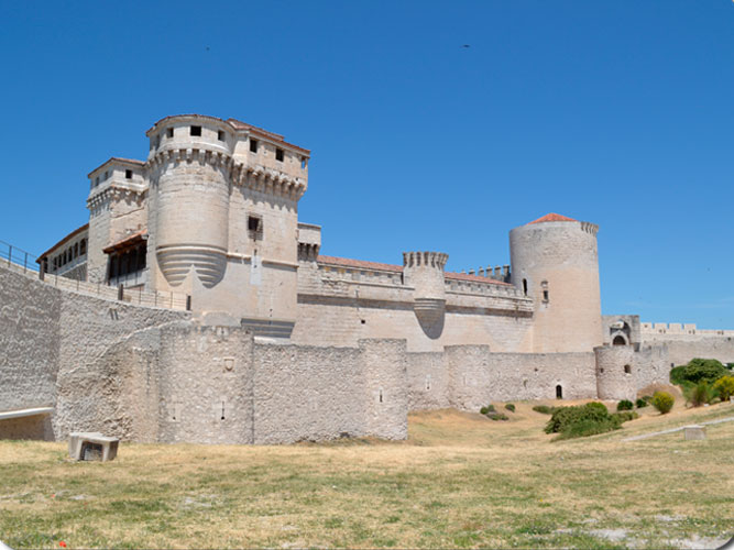 Cuellar Castillo Murallas